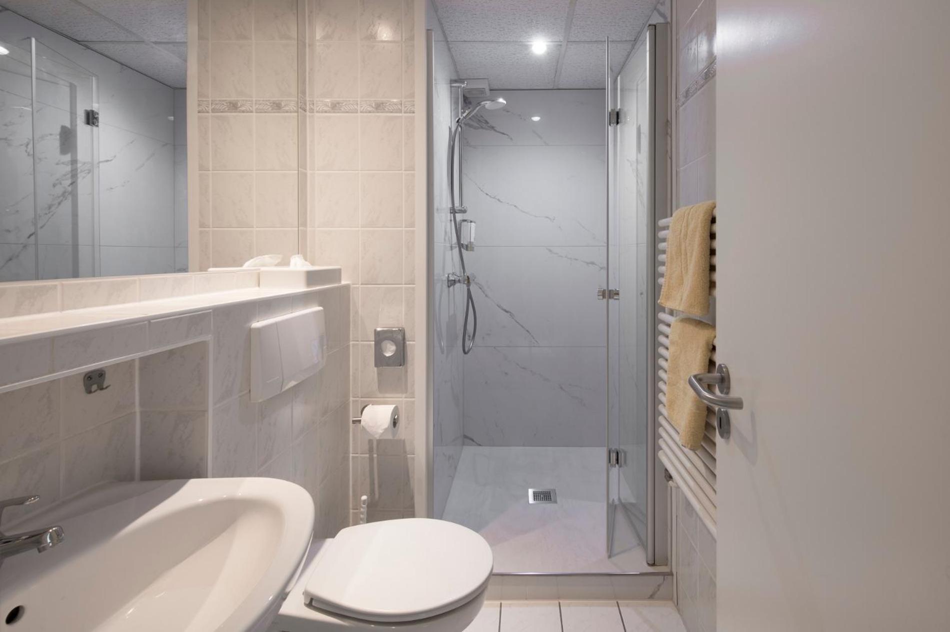 Seehotel Ichlim Sewekow エクステリア 写真