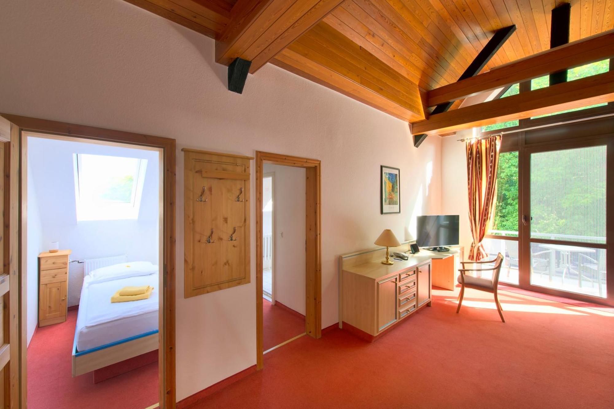 Seehotel Ichlim Sewekow エクステリア 写真