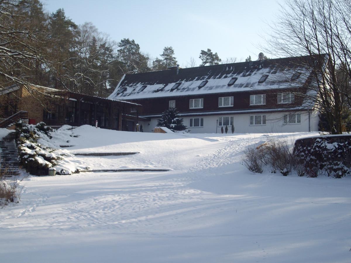 Seehotel Ichlim Sewekow エクステリア 写真